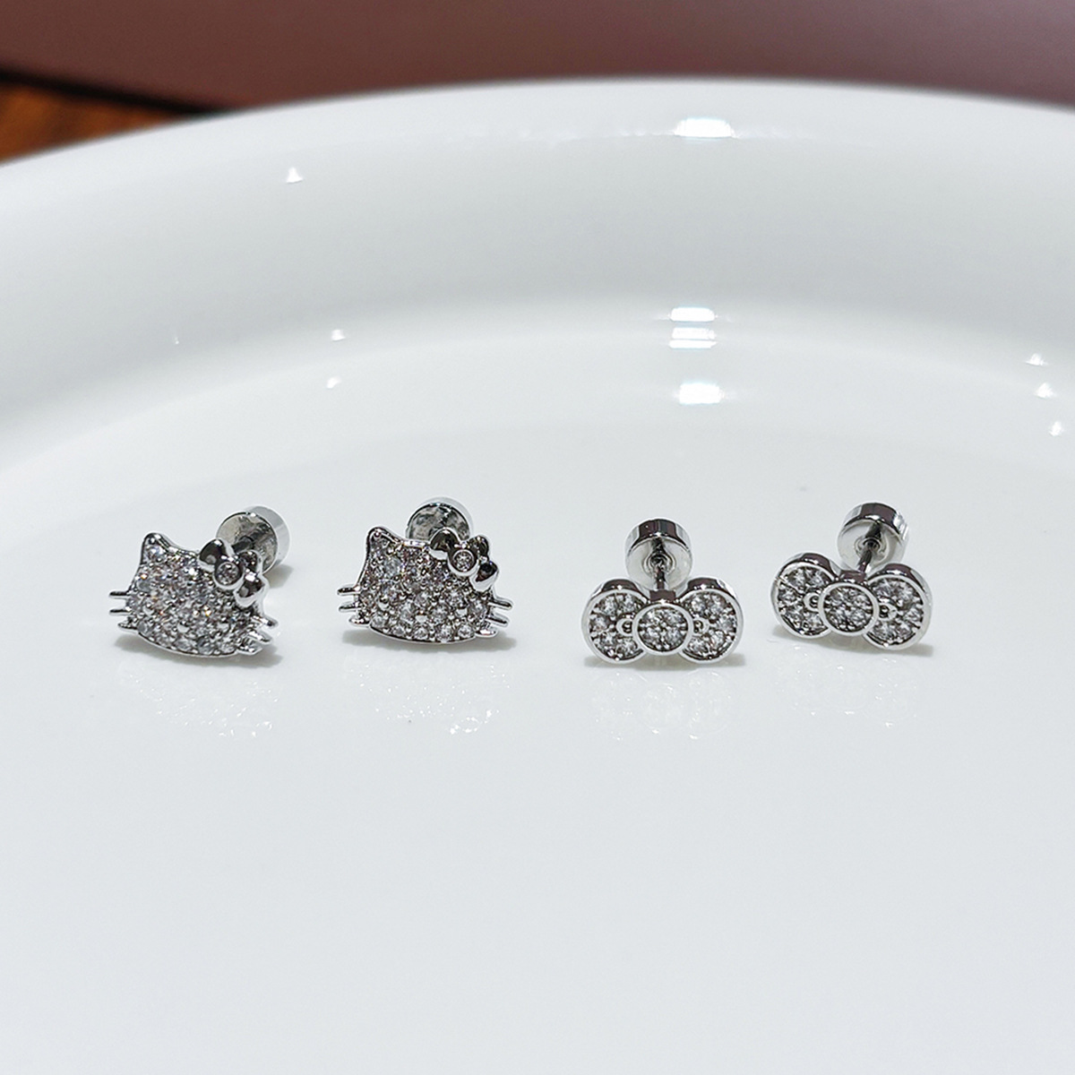 Stainless steel super flash fu – обзор и цена Diamond Stud Earrings